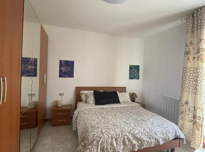 Dolce Alba: 2 Bedroom 8min Walk From The Alba Adriatica