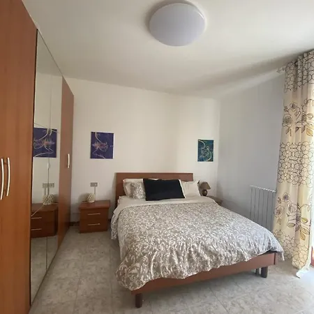 Dolce Alba: 2 Bedroom 8min Walk From The Alba Adriatica