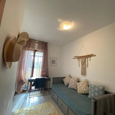 Dolce Alba: 2 Bedroom 8min Walk From The *